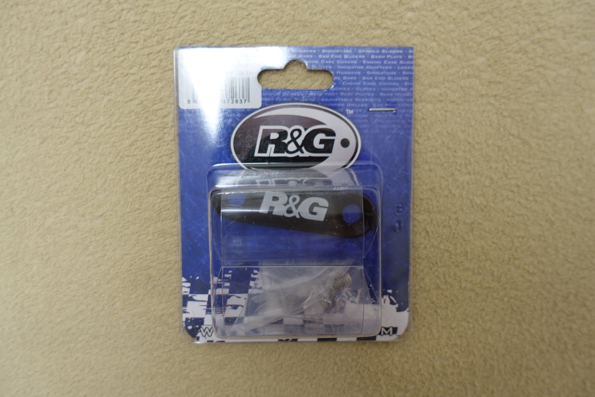 R&G KTM DUKE125 (17-23) リアフットレストプレート ブラック 定価5,400円 RG-BLP0070BK デューク 200 390拍卖