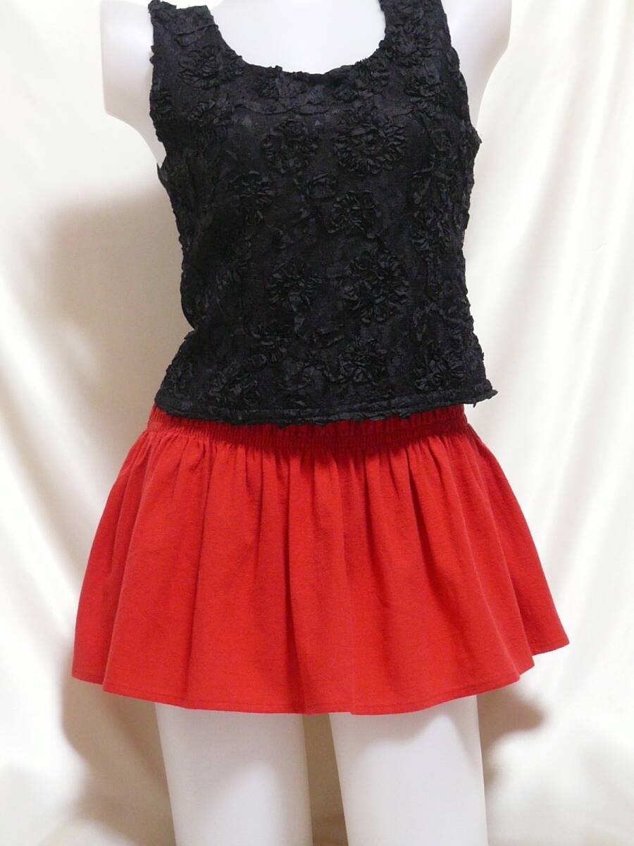 ♪♪綺麗な赤のマイクロミニ☆とってもガーリー^^♪♪ 拍卖