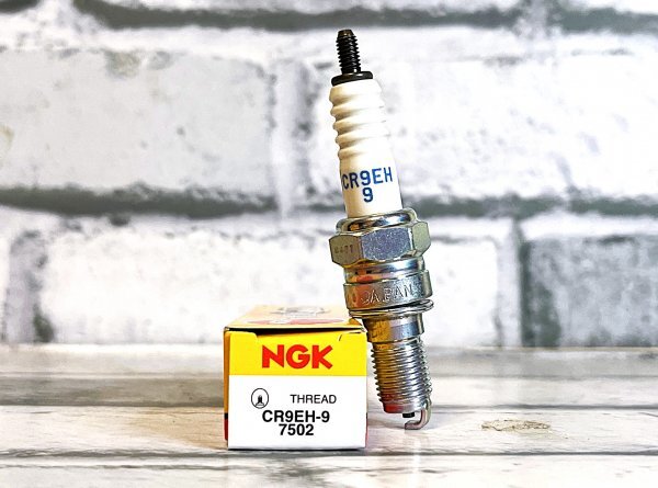NGK CR9EH-9 (7502) 新品 送料込 ホンダ CBR900RR/ファイヤーブレード ('92~'99) SC28/SC33 適合拍卖