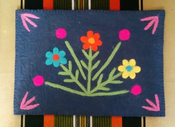 新品&即落◎メキシカンフラワーのフェルトランチマット bl拍卖