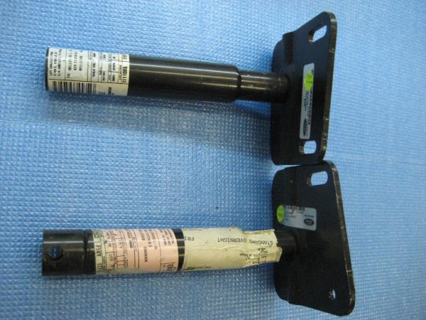 ★☆タウンカー用リアバンパーアブソーバーインパクト☆★拍卖