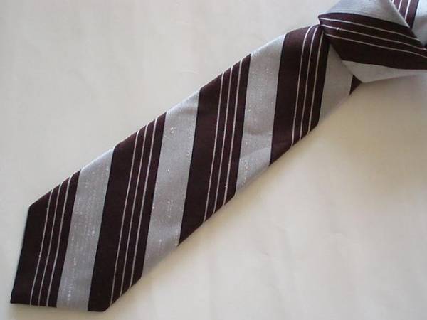 美品 手づくりネクタイ ユーメー シルク100%(ストライプ柄拍卖