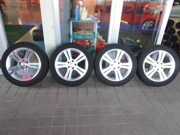 ♪C0411 ダンロップ 235/50R18 アルミホイールセット ジャンク品♪拍卖