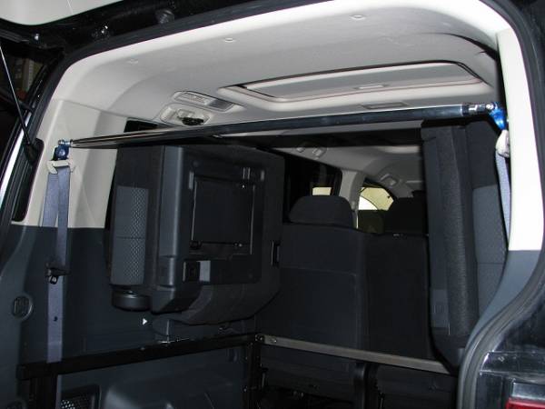 デリカD5(CV5W系)用リヤピラーバー(ストレートタイプ)(新品箱入り、税込み)拍卖