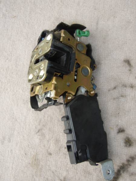 H10 BH5 レガシーワゴンGT EJ20ターボ 4WD AT 純正 フロント左ドア 助手席ドア ドアロック アクチュエータ拍卖