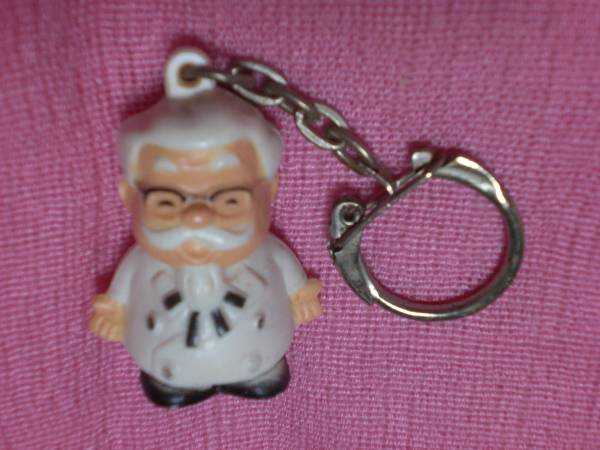 激レア!レトロ 1993年 ケンタッキーフライドチキン カーネルおじさん マスコットキーホルダー拍卖