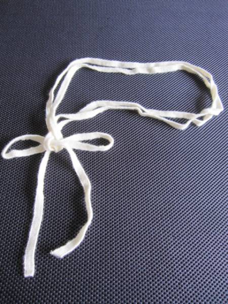新品 未使用 全長 約270cm 幅1cm ウール系 リボン 綺麗 紐 ウール系 美品 ベルト アイボリー ロング 多目的 雑貨 得 特拍卖