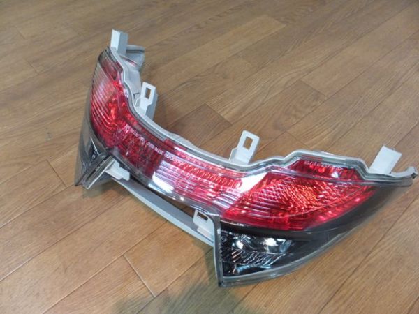 スカイウェイブ CJ44 46型用 テールランプ 純正 S拍卖