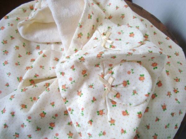 CUTESY KP可愛い耳付きのアフガン新品札付き品♪拍卖