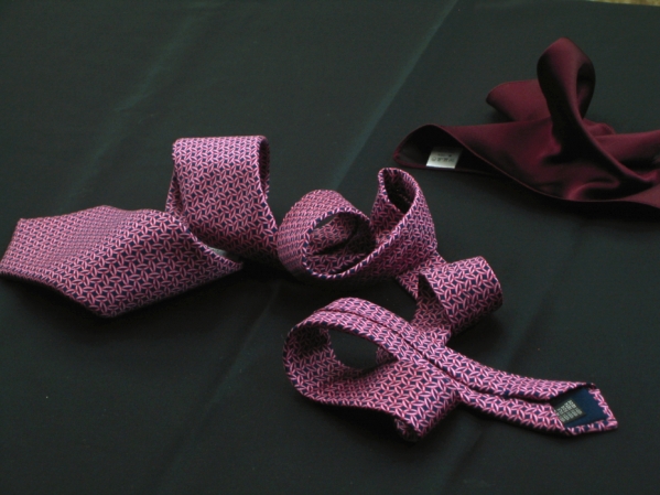 ★イタリアネクタイDANROMA No310 ROSA MODELLO PICCLO ポケットチーフ付いてきます♬~拍卖