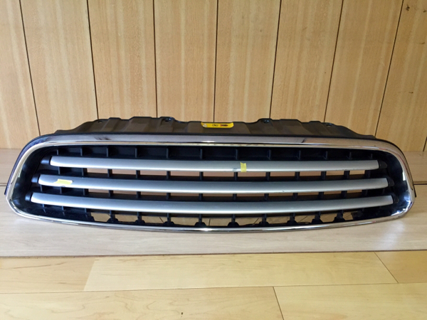 BMW ミニ クーパー 純正フロントグリル(224059-10)拍卖