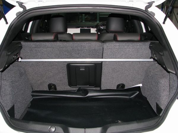 ジュリエッタ(現行940系1,4L 1,7L共通)STDタイプ リヤタワーバー(新品箱入り、税込)拍卖