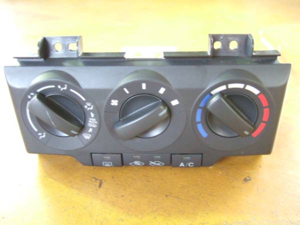 H16 ワゴンR MH21S エアコン コントロール パネル拍卖