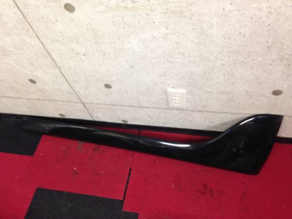 ★☆ 01y GMC ユーコン デナリ 右Frドア プロテクター モール パネル ☆拍卖