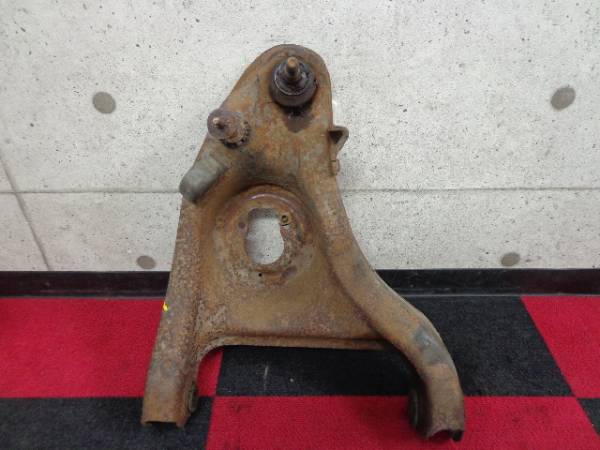 ★☆ 92y キャデラック ブロアム 右Fr 右 フロントロアアーム 中古部品 ☆拍卖