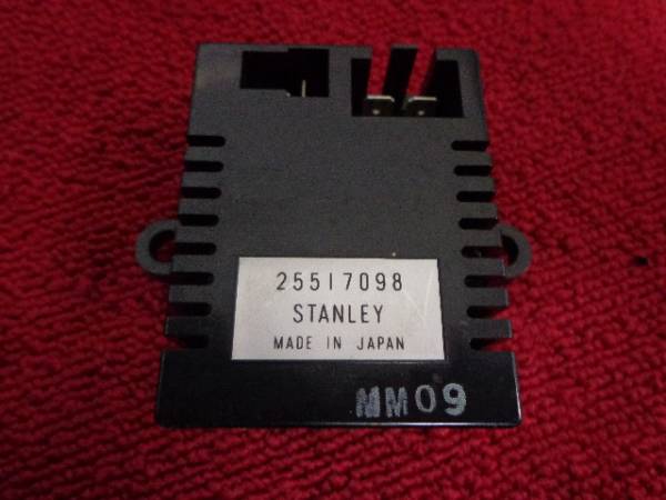 ★☆ 92y キャデラック フリートウッド FF アンプ 中古部品 保証付き ☆ 25517098拍卖