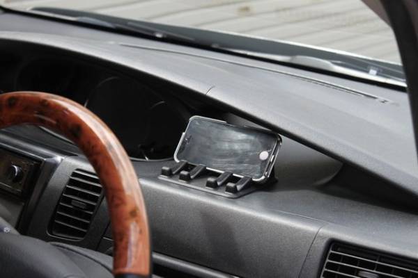 2段階で斜めに置ける スマートフォン iphone ホルダー スマホ スマートフォン 角度調整 お風呂 寝室 リビング 寝ながら カーナビ 車 車内拍卖