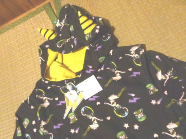 新品 うる星やつら ラムちゃん テンちゃん 総柄 黒 スウェット パーカー L 高橋留美子 正規品拍卖