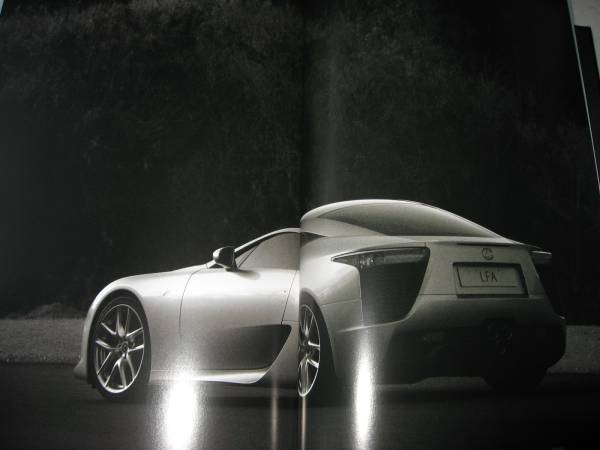 送料無料代引可即決《LEXUS日本純正10系レクサスLFA豪華本カタログ非売品ハードカバー約100ページの日本語・英語併記H22限定品2010年絶版品拍卖
