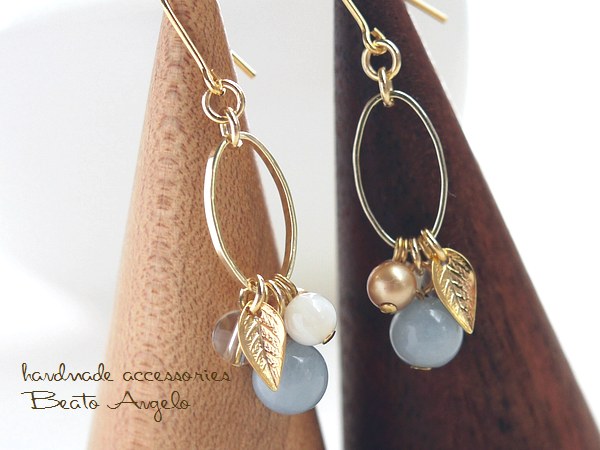 ◆+angelo+天然石エンジェライトとクリスタルのオーバルピアス(p-050)G 水晶 マザーオブパール サックスブルー拍卖