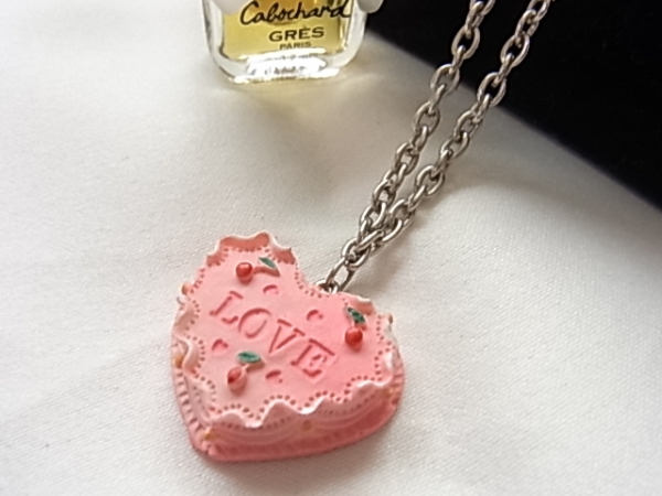 ラブリー*ハート型★ケーキデザインの美味しそうなネックレス◆++拍卖