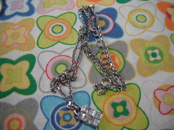 ネックレス シルバー色 ラインストーン 拍卖