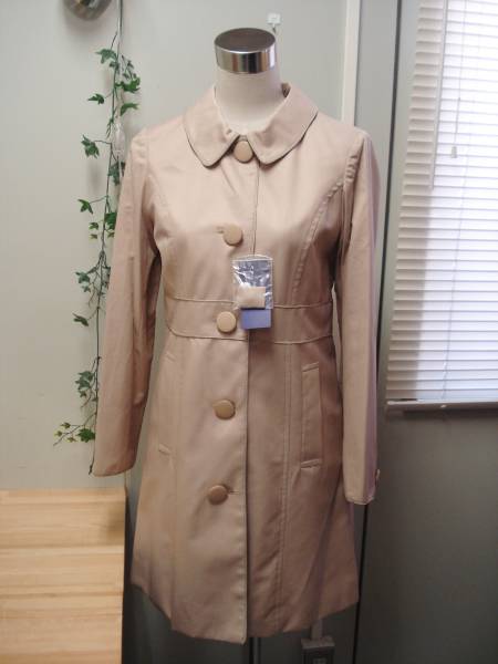 新品タグ付*Aquilegia*バックベルトスプリングコートベージュ 9号拍卖