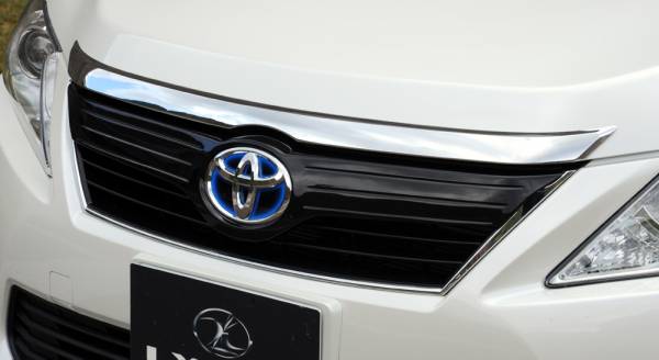 LX MODE AVV50 CAMRY HYBRID ブラックアウトグリルガーニッシュ拍卖