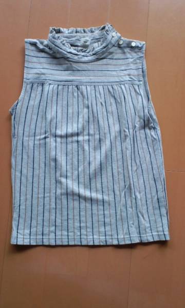 ★★★スタンドカラー★ノースリーブカットソー★★★拍卖