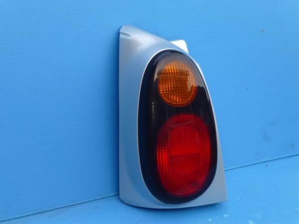 プレオネスタ RA1/RA2 左テールランプ拍卖