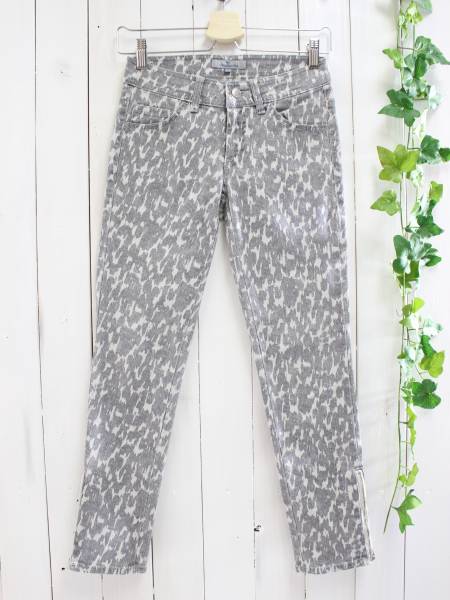 *Viaggio Bluビアッジョブルー*裾ファスナー総柄スキニーパンツ0拍卖