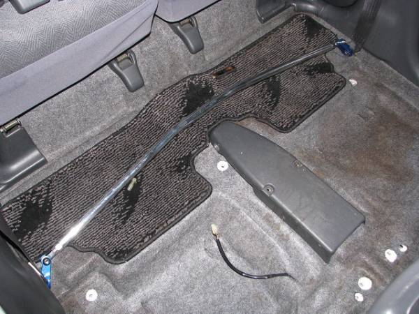 ワゴンR(MC21,22S系全車)センターフロアバー(新品箱入り、税込み)拍卖