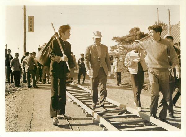 p21022本間千代子西郷輝彦太田博之『あの雲に歌おう』スチル拍卖