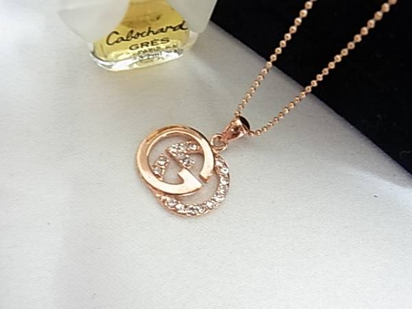 キュービックジルコニアが美しく輝くデザイン◎素敵ネックレス◇拍卖