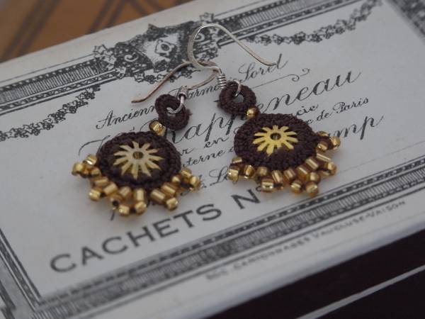 ◆新入荷◆ハンドメイドカギ針プチピアスB拍卖