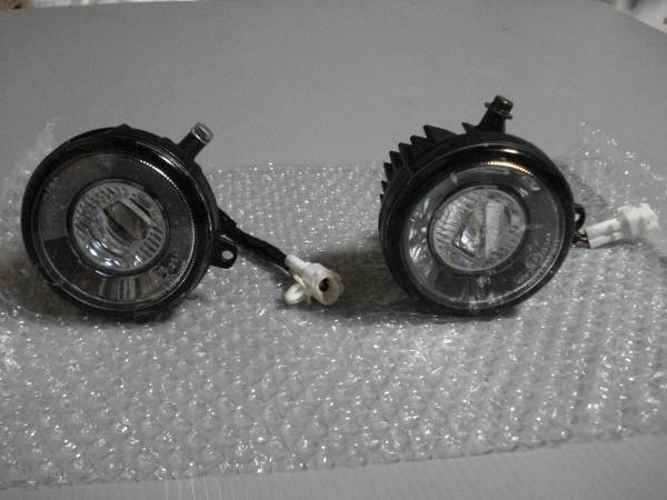 三菱純正オプション AOKI LEDフォグランプ 14w デリカ アウトランダー拍卖