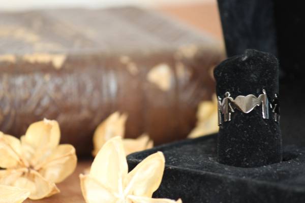 ◆新品◆ラブ&ピースみんなの輪リング(ブラック)拍卖