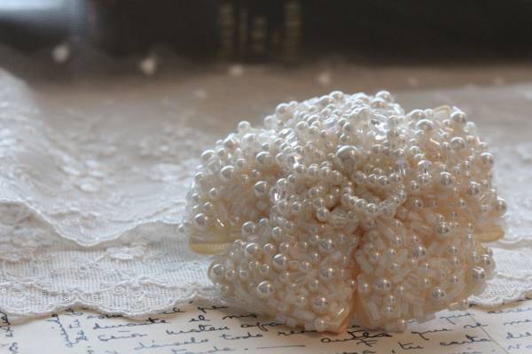 ★新入荷★♪パール&タケビーズフラワーブローチ♪拍卖