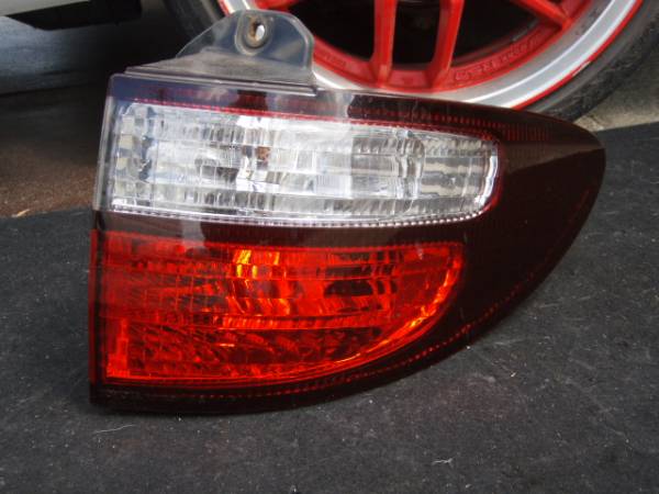 H14 ACR30Wエスティマ アエラス 純正 右端 テールライト拍卖