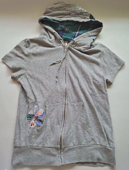 メルモ melmo 半袖パーカ パーカー サイズM 可愛い 拍卖