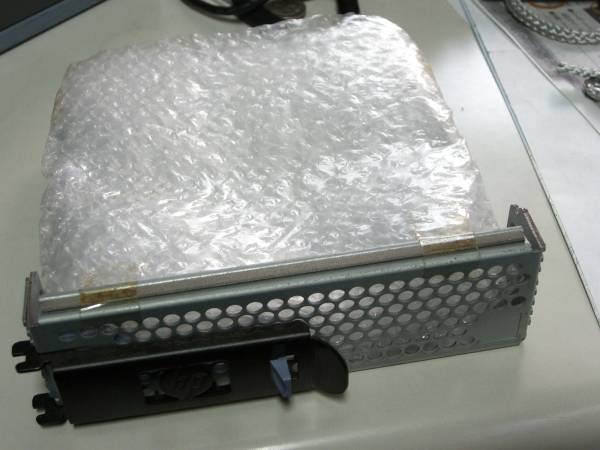 HPワークステーション用 SCSI接続用 前面カード型 HOTスワップ金具拍卖