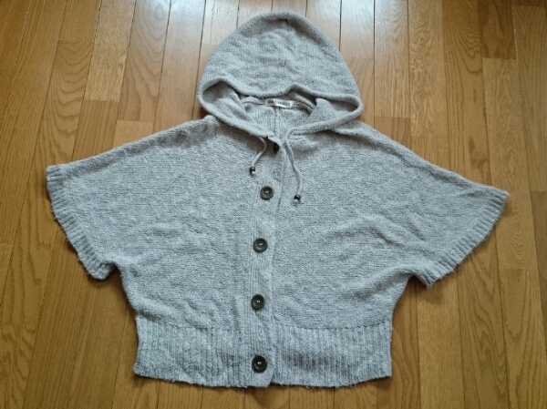 最終値下げ 中古 レディース カーディガン ポンチョ風 グレー色 Mサイズ拍卖