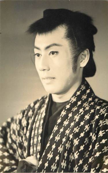 p28050市川雷蔵『次男坊鴉』ブロマイド拍卖