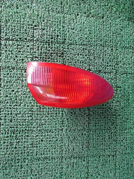 ★☆アルファロメオ 147 テールライト 右☆★拍卖