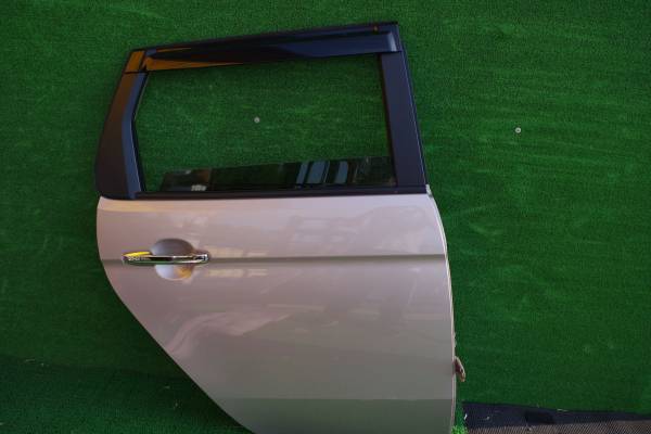 ホンダ N-ONE JG1 リアドア 右 (546M チェリーシェルピンクメタリック)拍卖