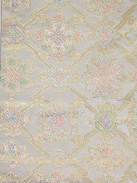 川島織物からの錦袋帯 桜花七宝 の名品です 未仕立て品拍卖