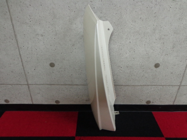 ★☆ 07y キャデラック エスカレード ガーニッシュ 左リア カウル ☆拍卖