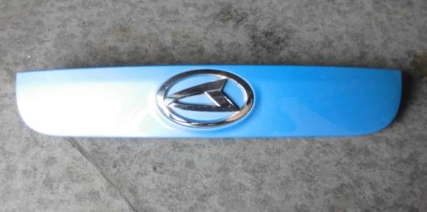 タントL375SバックドアL385Sリア ガーニッシュ モール リヤ拍卖