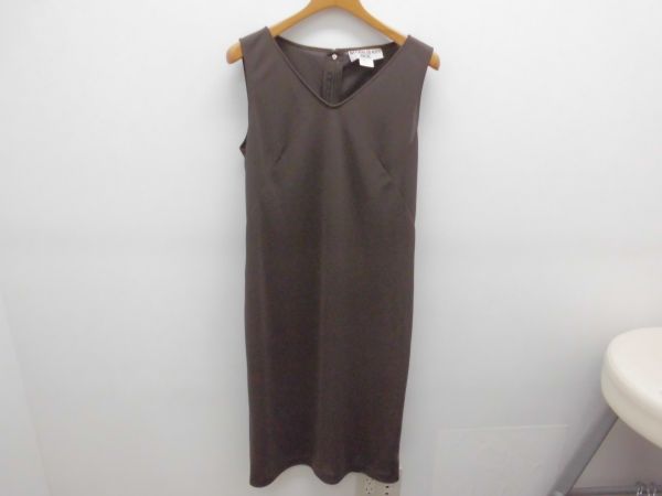 送料無料!(ナチュラルビューティーベーシック)ノースリーブワンピース☆M拍卖