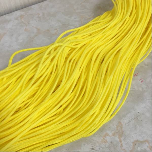 ■2mmアクリル丸紐 イエロー200m巻 編み物 手芸 バッグ K■拍卖